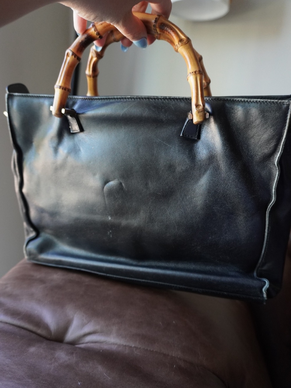 Gucci Black Leather Shoulder Bag with Bamboo Top Handles and Detachable Strap - Picture 5 of 10